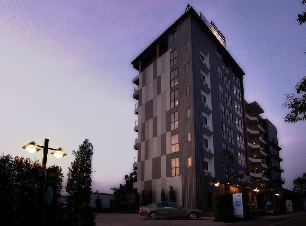 The Wind Hotel Bangszare Kültér fotó